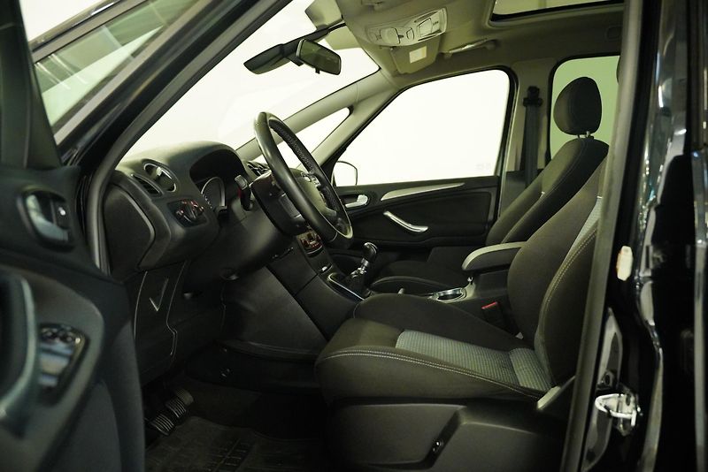 Ford S-MAX - fotka 12 z 28
