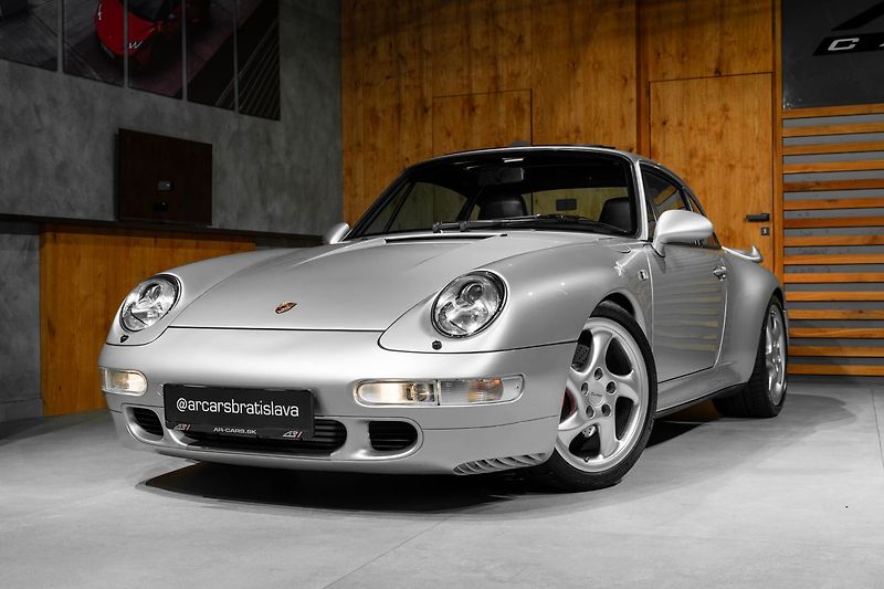 Porsche 911 Turbo - fotka 3 z 35