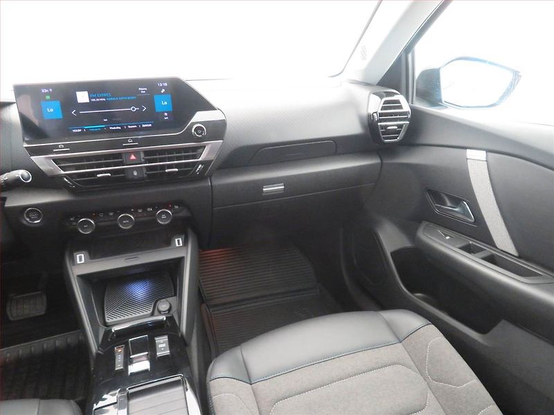 Citroën C4 (2021) 1.2 PureTech, Automat - fotka 8 z 16