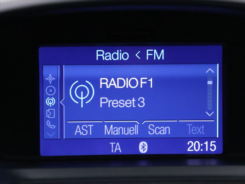 Ford C-MAX 2,0 TDCi 120kW Titanium 1.Maj. - fotka 21 z 37