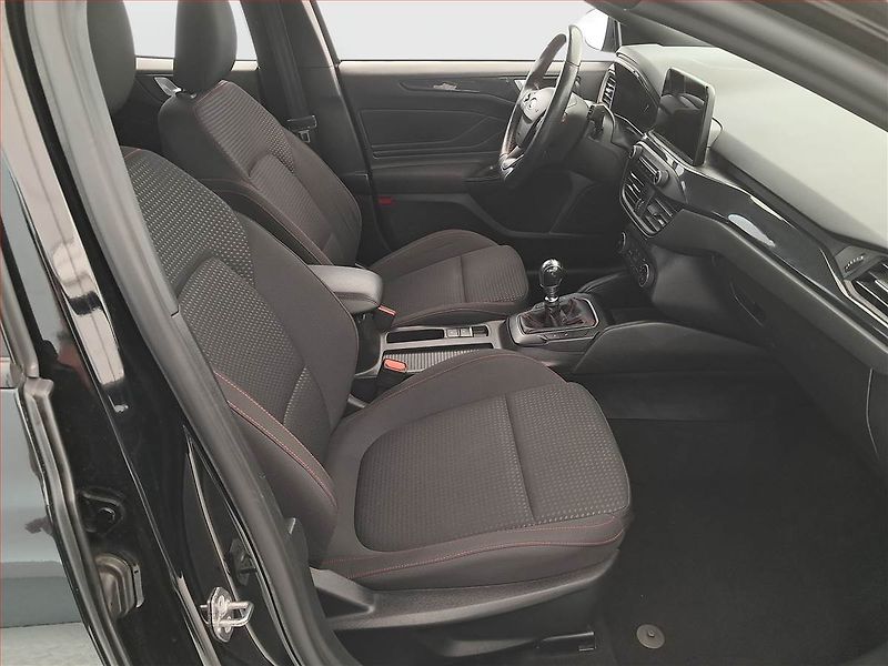 Ford Focus (2019) 2.0 EcoBlue, Serv.kniha, Navi - fotka 9 z 21
