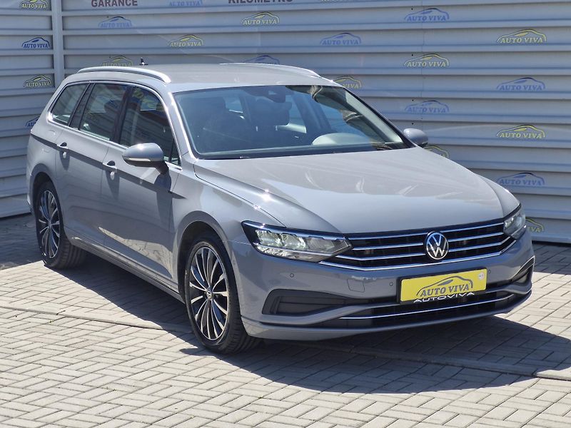 Volkswagen Passat 2,0TDi BMT 110kw DSG, Business - fotka 7 z 43
