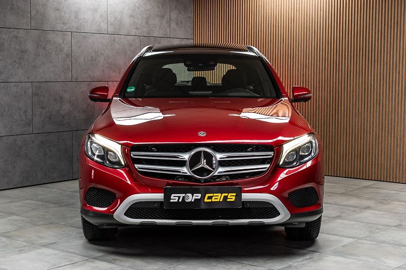 Mercedes-Benz GLC 250d 4MATIC*ACC*TAŽNÉ*DPH - fotka 3 z 44
