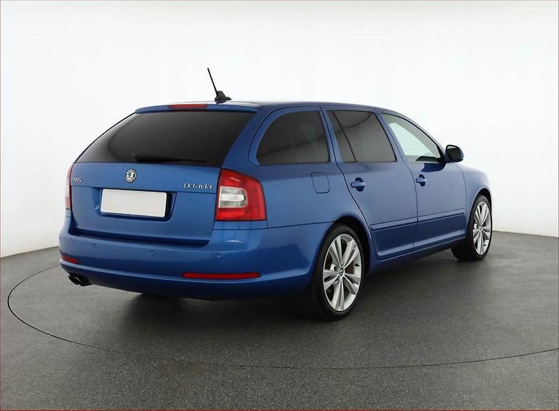 Škoda Octavia (2012) RS 2.0 TSI, Automat - fotka 5 z 15