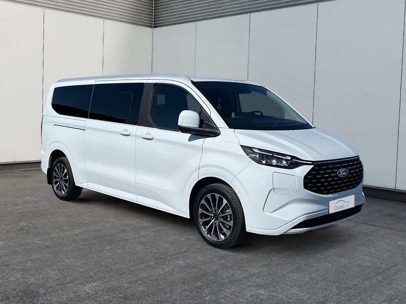 Ford Tourneo Custom (2025) L2 TITANIUM 2.5PHEV 171kW eCVT - fotka 3 z 27