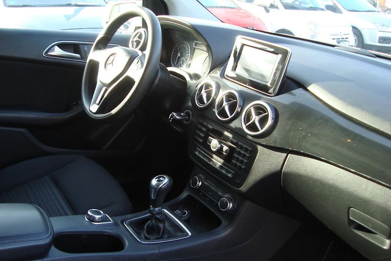 Mercedes-Benz Třídy B (2012) 180 CDi - fotka 51 z 81