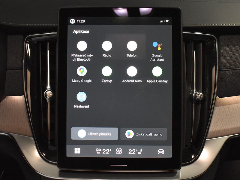 Volvo XC90 (2026) 2,0 T8  Plus Dark - fotka 19 z 35