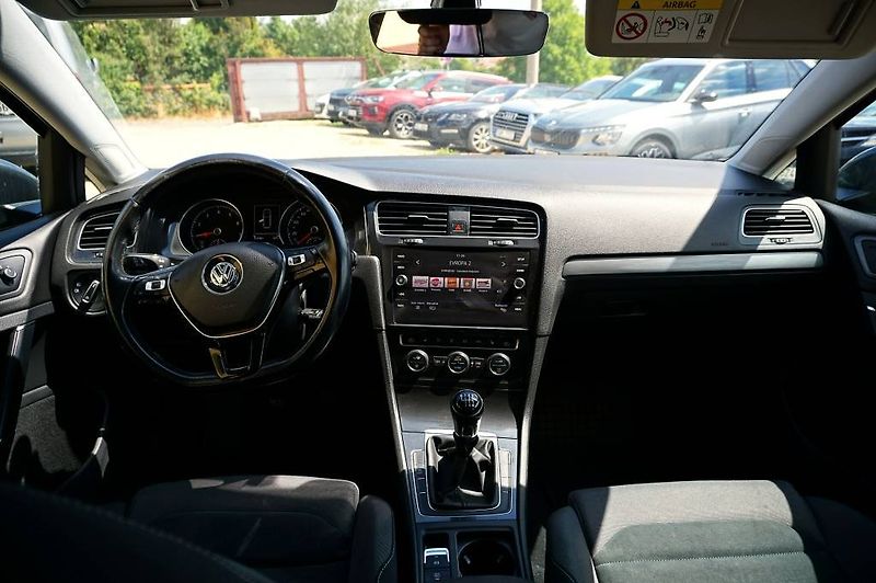 Volkswagen Golf Variant (2018) MATCH 1,0 TSI 81 kW - fotka 21 z 37