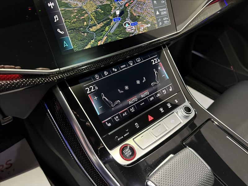 Audi SQ7 4,0   TFSI 507HP MATRIX B&O ČR - fotka 19 z 41