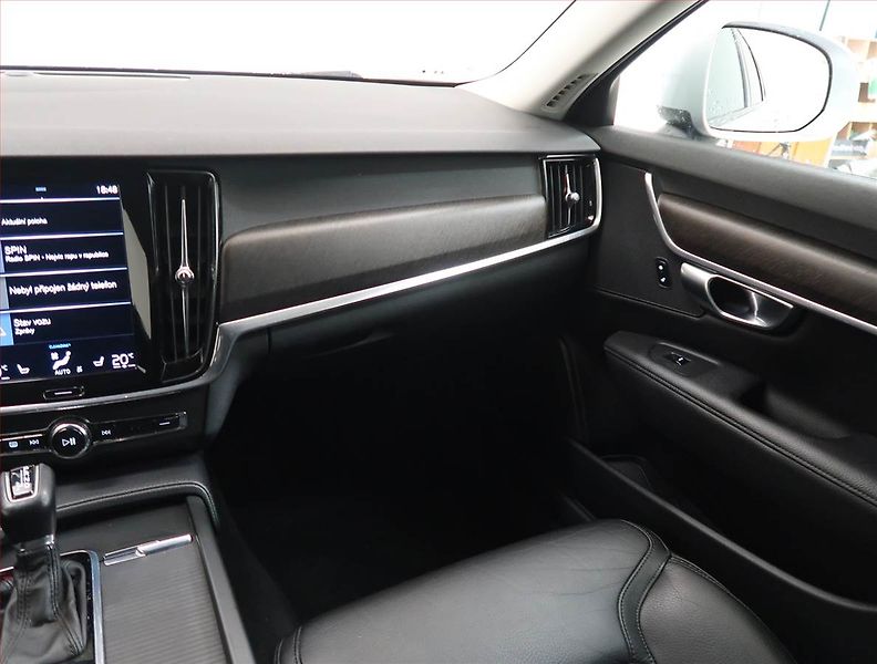Volvo V90 (2017) Cross Country - fotka 8 z 18