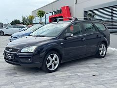 Ford Focus (2007) Ghia 2.0i 107kW - fotografie inzerátu