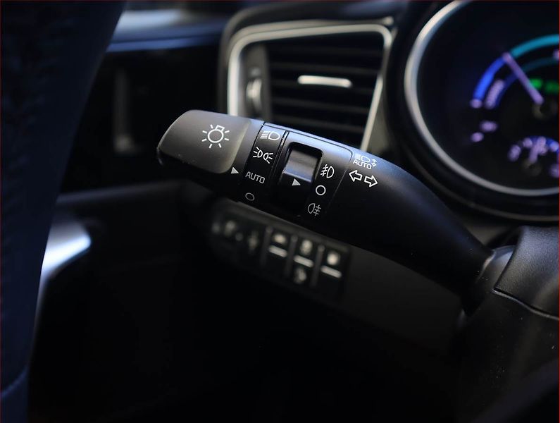 Kia Ceed (2021) Gold 1.6 GDI plug-in, Automat - fotka 25 z 27