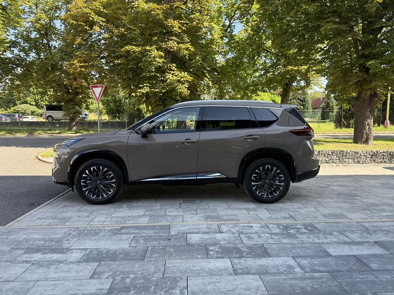Nissan X-Trail (2026) e-POWER,e-4O, 4WD, TEKNA, BOSE - fotka 8 z 20