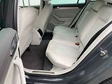 Volkswagen Passat (2020) 2.0 TDi, Elegance, LED, navi - náhled 10