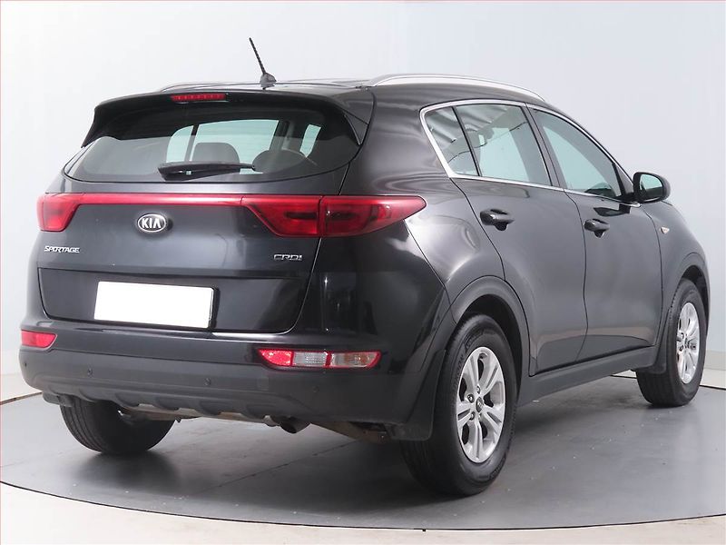 Kia Sportage (2020) Top 1.6 CRDi, Serv.kniha, Navi - fotka 5 z 14