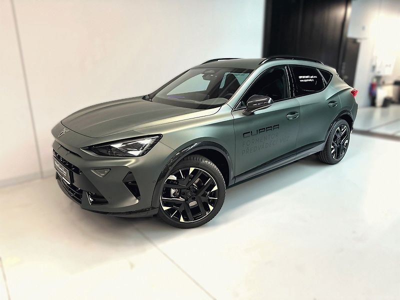 Cupra Formentor (2026) Tribe Edition 1.5 eTSI 150 DSG - fotka 1 z 27