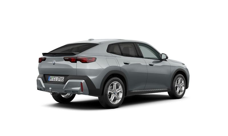 BMW X2 sDrive20i - fotka 2 z 4