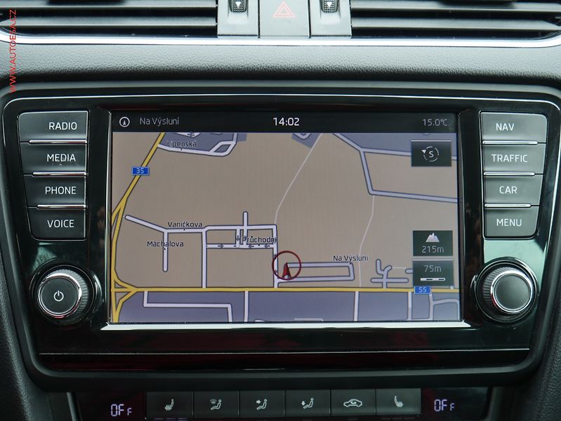 Škoda Octavia (2014) 2.0TDi, DSG, navi, bixen - fotka 14 z 17