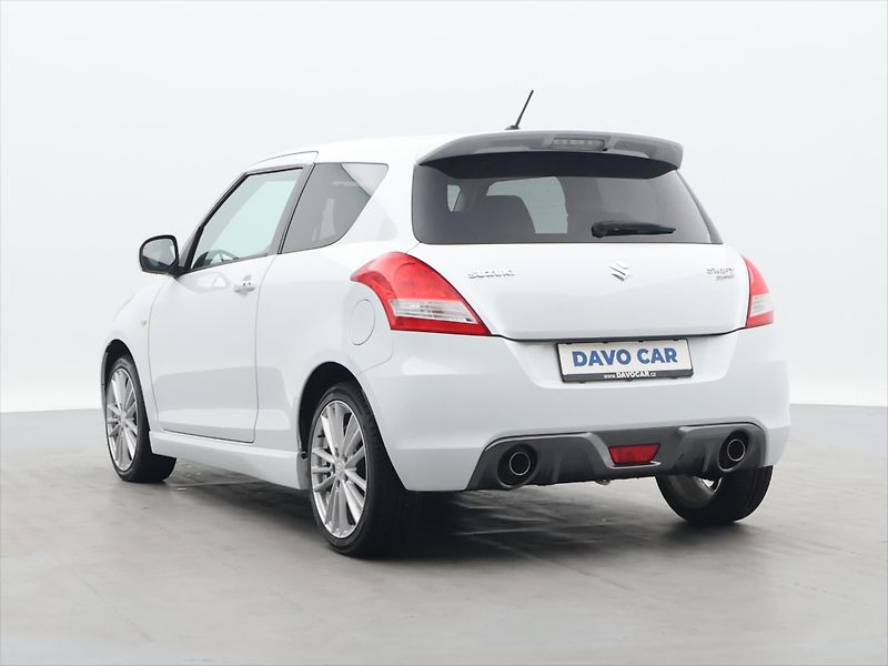 Suzuki Swift 1,6 VVT 100kW Sport Aut.klima - fotka 5 z 35
