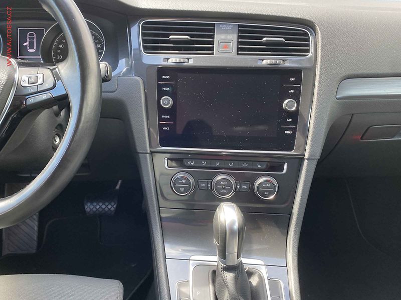 Volkswagen Golf (2017) 1.6 TDi, Comfortline, DSG - fotka 12 z 18