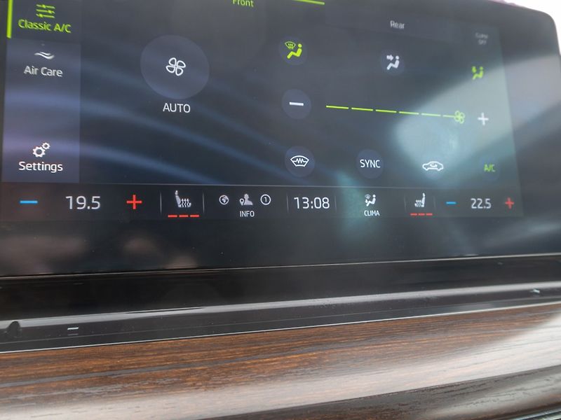 Škoda Octavia (2021) ČR 2.0TDI 147KW SCOUT - fotka 26 z 54