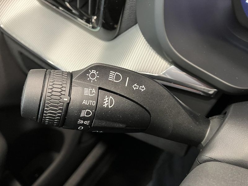 Volvo XC60 T6 AWD Black Edition Plus AT8 - fotka 22 z 47