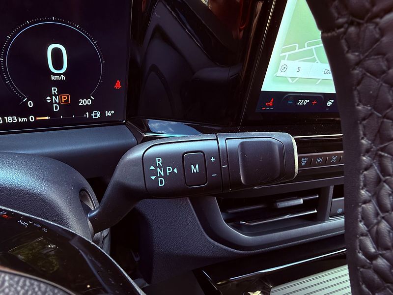 Ford Tourneo Custom 2.0 EcoBlue Aut. Titanium X AW - fotka 34 z 38