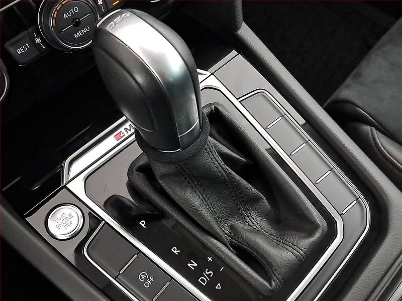 Volkswagen Passat (2018) Highline 2.0 TDI, 4X4 - fotka 13 z 26