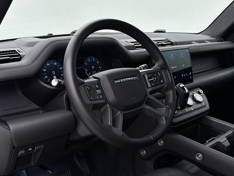 Land Rover Defender 110 P425 X-DYNAMIC REZERVACE - fotka 18 z 50