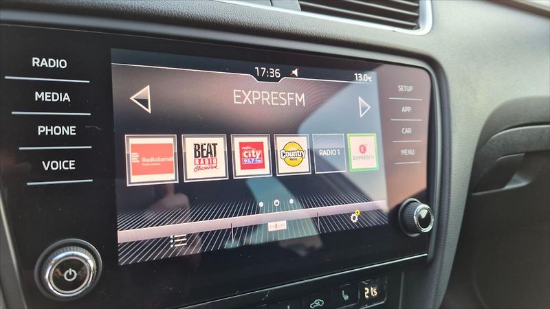 Škoda Octavia 1,5 TSI 110Kw STYLE ČR DPH - fotka 12 z 23