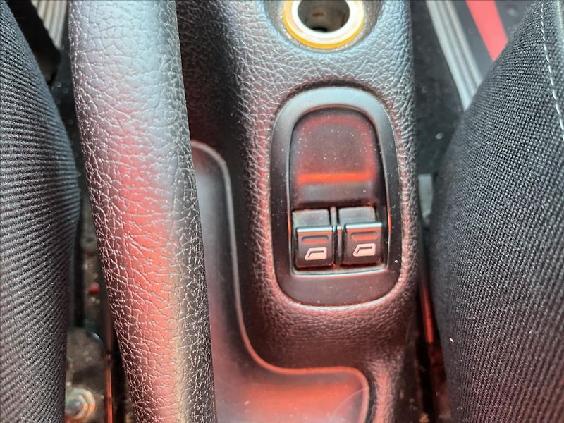 Peugeot 206 1,4 HDi SERVIS VSTŘIKY ROZVODY - fotka 17 z 27