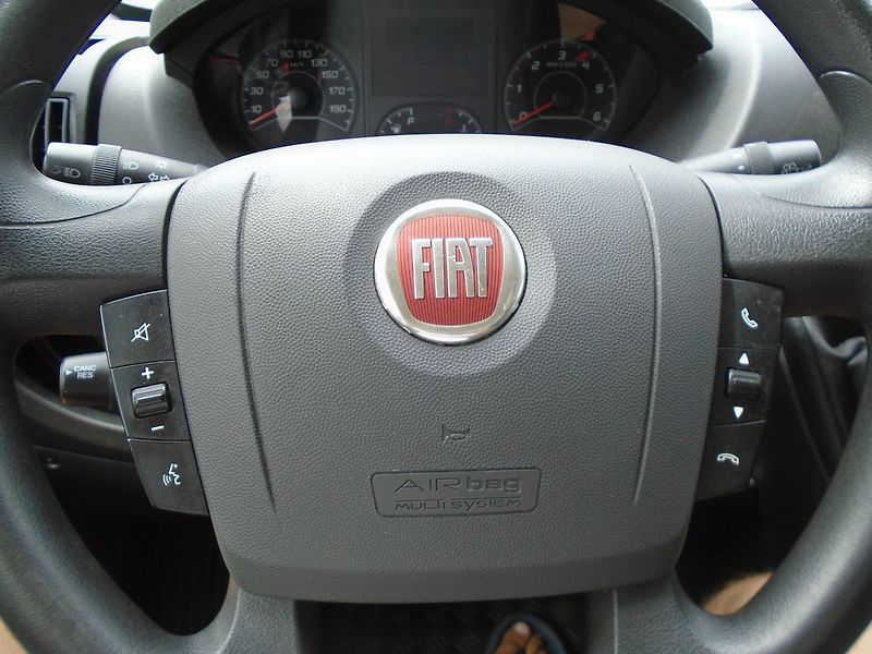 Fiat Ducato (2019) 2.3 JTD Skříň,,zvedací plošina - fotka 20 z 28