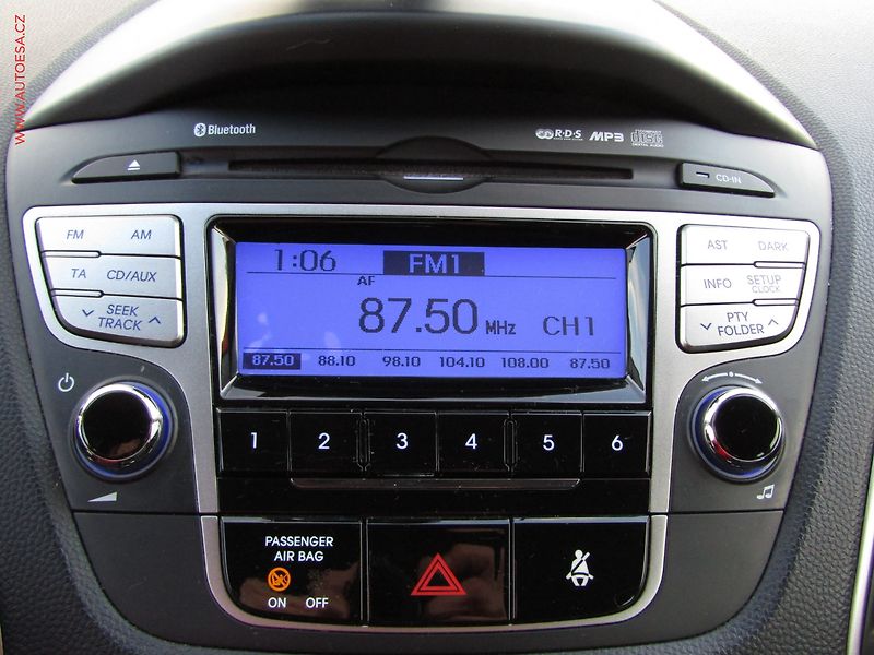 Hyundai ix35 (2010) 2.0CVVT, ČR, AC, TZ - fotka 15 z 16