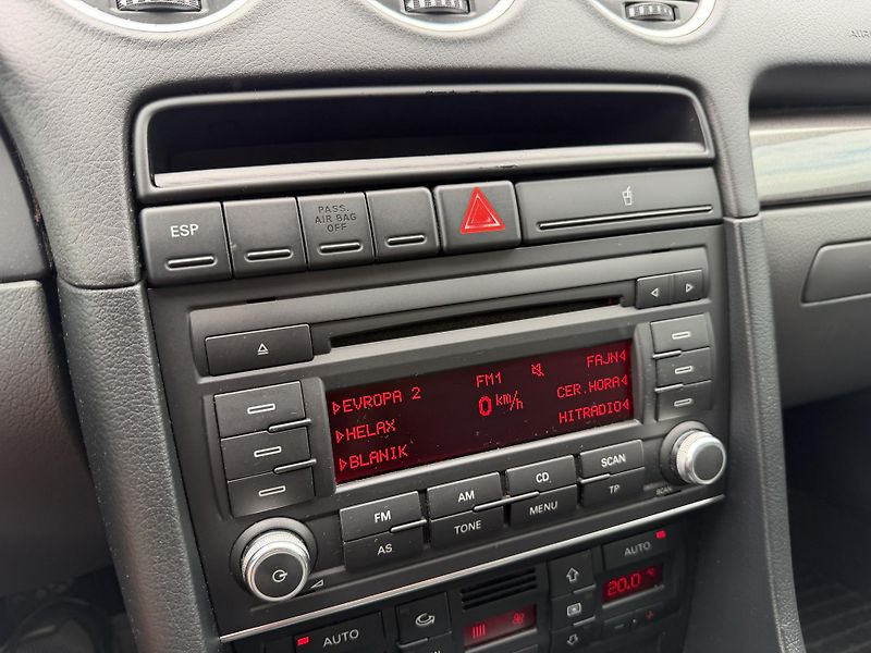 Seat Exeo 2.0 TDI KLIMA ROZVODY 2X KOLA - fotka 19 z 31
