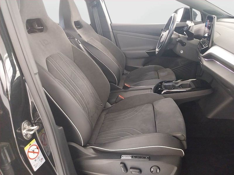 Volkswagen ID.5 (2022) Pro Perf. (82 kWh), SoH 98% - fotka 9 z 26