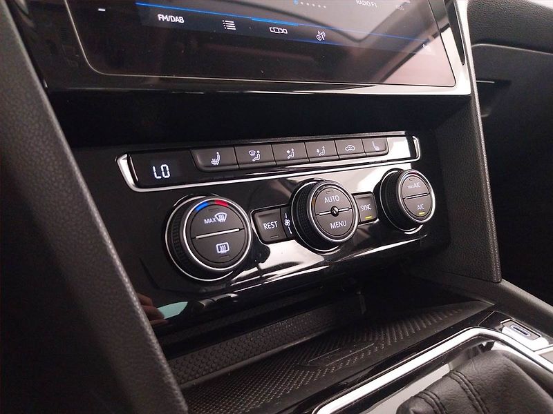Volkswagen Passat (2020) 1.4 GTE - fotka 21 z 24