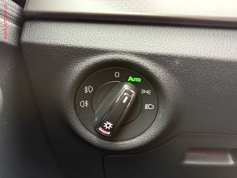 Škoda Scala (2022) 1.5 TSi, 1.maj,ČR, Style, DSG - fotka 12 z 22