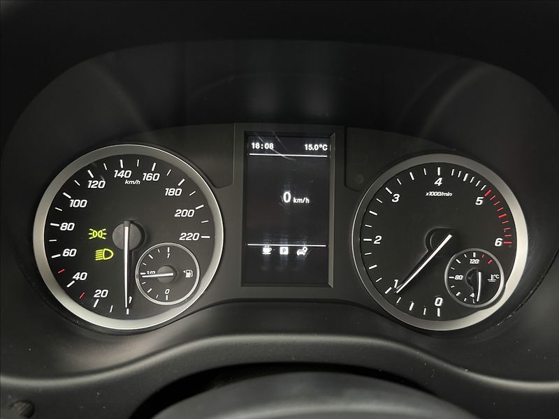 Mercedes-Benz Vito 1,8 LONG LED DPH VÝHŘEV KAMERA - fotka 11 z 44