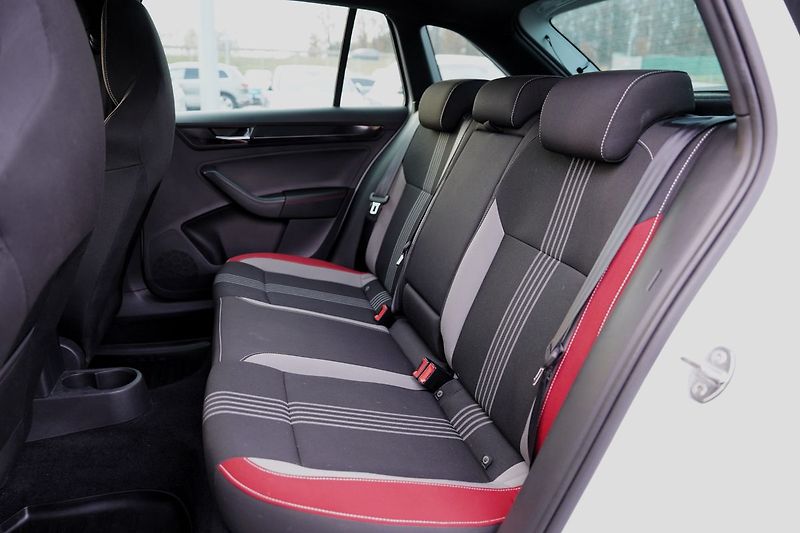 Škoda Rapid 1.0 TSI 81kW Monte Carlo - fotka 16 z 48