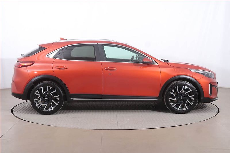 Kia XCeed (2023) Gold 1.5 T-GDI, Serv.kniha - fotka 6 z 25