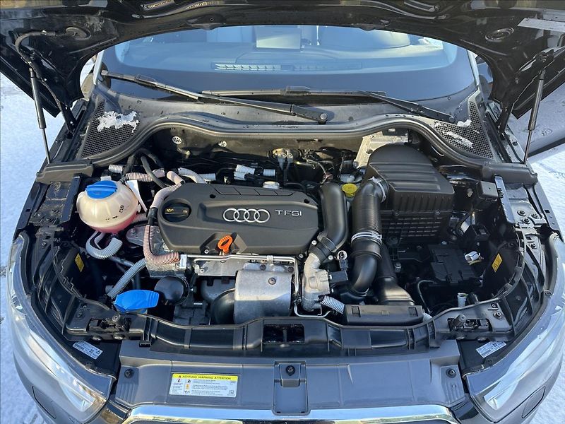 Audi A1 1,4 SPORTBACK Top stav - fotka 11 z 27
