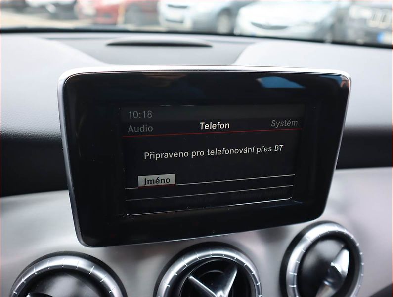 Mercedes-Benz CLA (2013) AMG Paket 180, Automat, Kůže - fotka 18 z 19