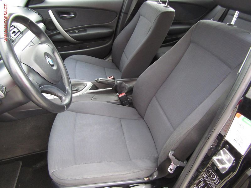 BMW Řada 1 (2010) 2.0D 116D, autoAC - fotka 9 z 14