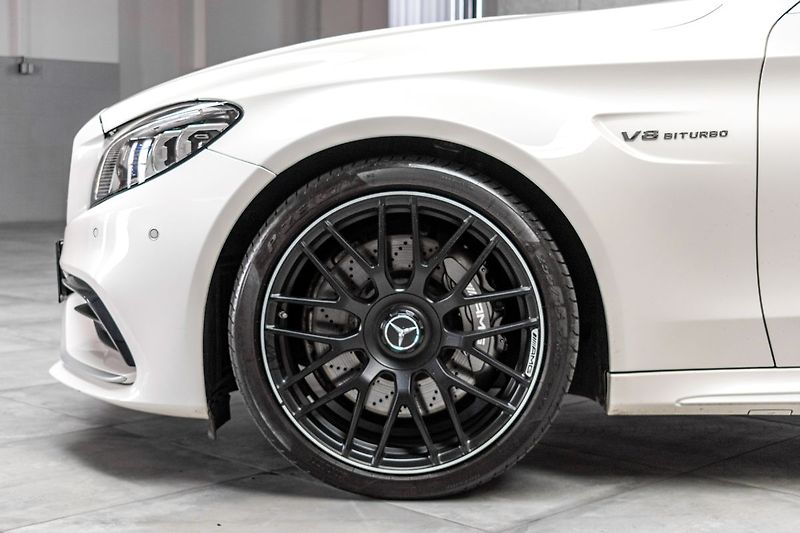 Mercedes-Benz Třídy C C63 AMG V8 BURMESTER*NAPPA*DPH - fotka 44 z 51