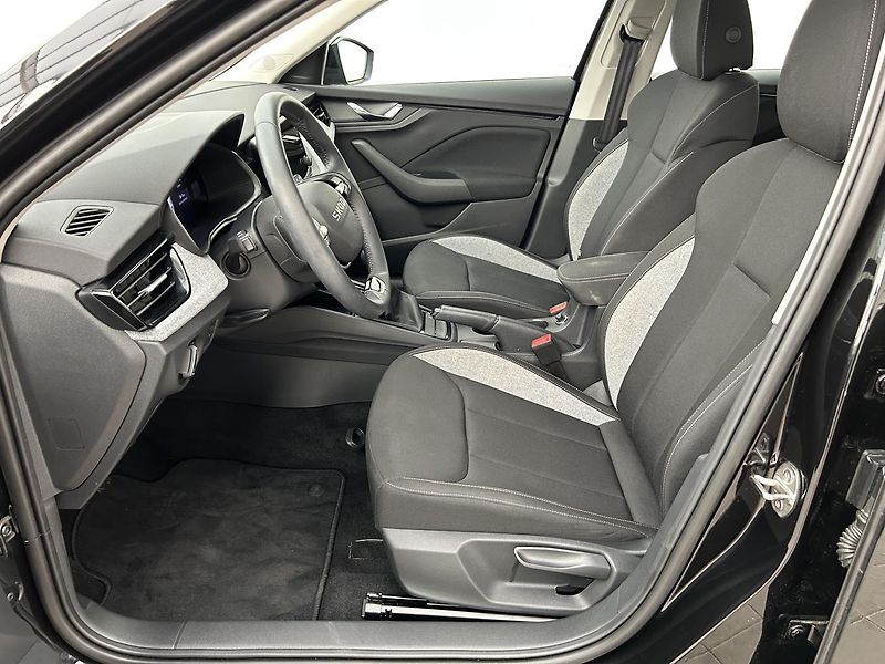 Škoda Kamiq 1.0 TSI Selection - fotka 20 z 28