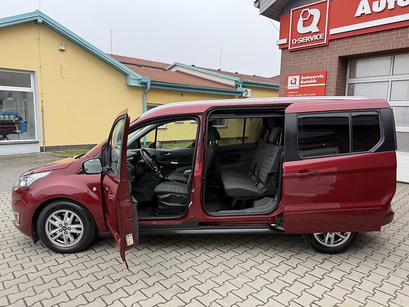Ford Tourneo Connect (2019) 1,5-PANORAM-TAŽNÉ-VYHŘ.SEDAČKY - fotka 17 z 53