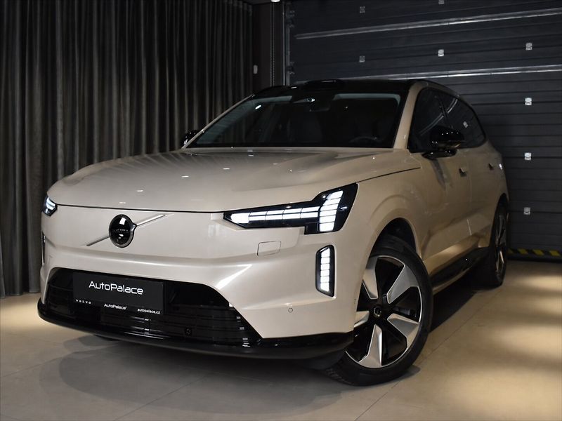 Volvo EX90 TWIN PREFORMANCE Ultra - fotka 1 z 36