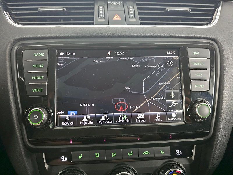 Škoda Octavia (2015) 2.0TDi 110kW DSG ELEGANCE PLUS - fotka 17 z 31