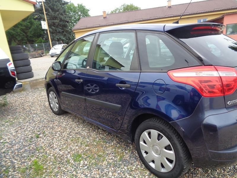 Citroën C4 Picasso 1,7 i 16V - fotka 4 z 15