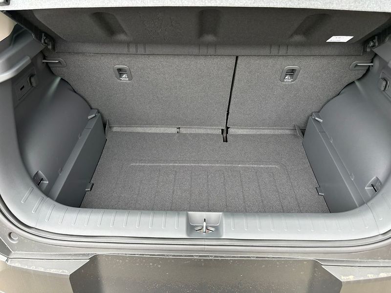 Kia Ostatní (2026) 5P EARTH 108 KW + 42,2 KWH - fotka 11 z 18